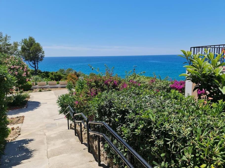 Cal Indigo - Unique Flat In Cap Salou - Mind & Feet In Water Apartment Екстериор снимка